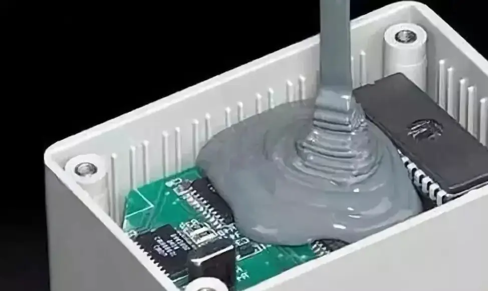 电池模组灌封